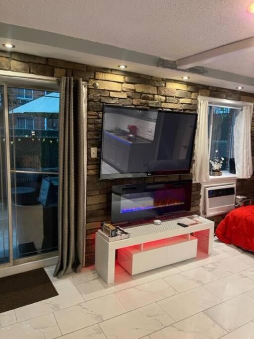 ניו יורק Brooklyn Luxury Spring Retreat With Private Outdoor Space מראה חיצוני תמונה