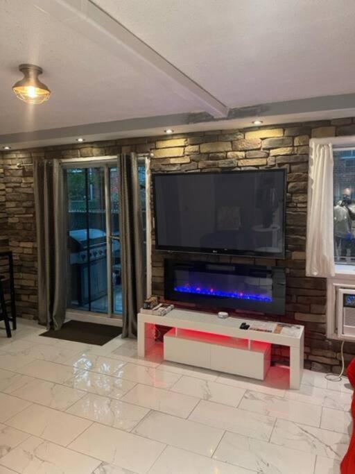 ניו יורק Brooklyn Luxury Spring Retreat With Private Outdoor Space מראה חיצוני תמונה